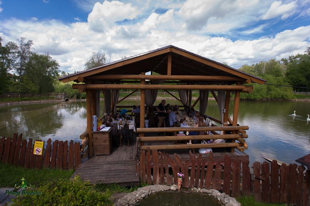 Poiana Bradului Villa Tohatin Bagian luar foto